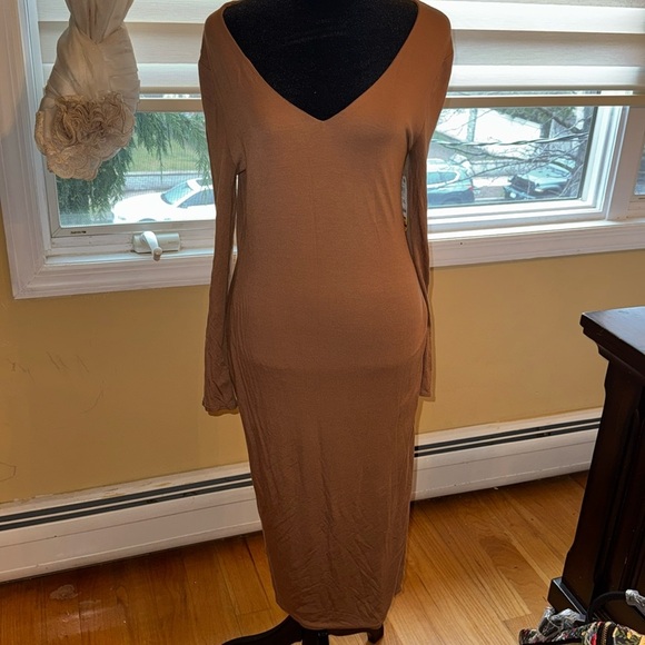 BRAND NEW WOMENS BODY-CON DRESS SIZE PETITE XL AND PETITE LARGE AVAILABLE - Picture 1 of 8